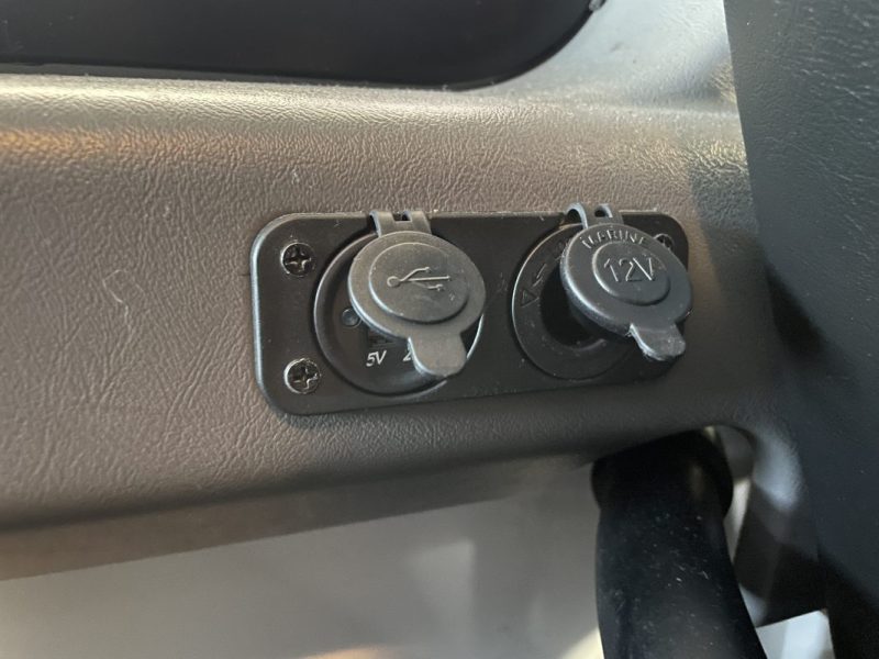 LAND ROVER DEFENDER 90 2.2 TD4 122 ch STATION WAGON