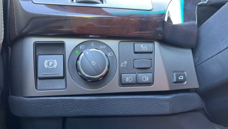 BMW Série 7 760 iA 6.0 L V12 445 ch FULL OPTIONS