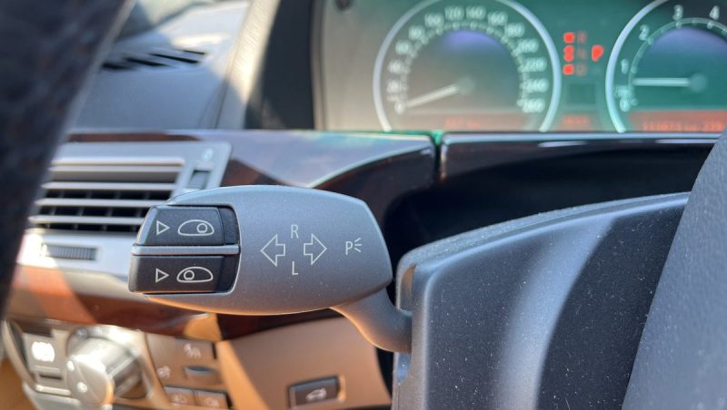 BMW Série 7 760 iA 6.0 L V12 445 ch FULL OPTIONS