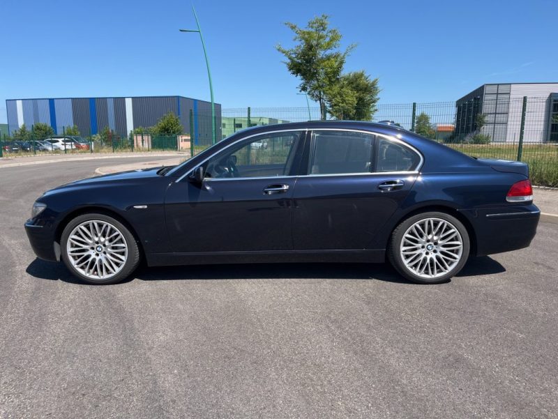 BMW Série 7 760 iA 6.0 L V12 445 ch FULL OPTIONS