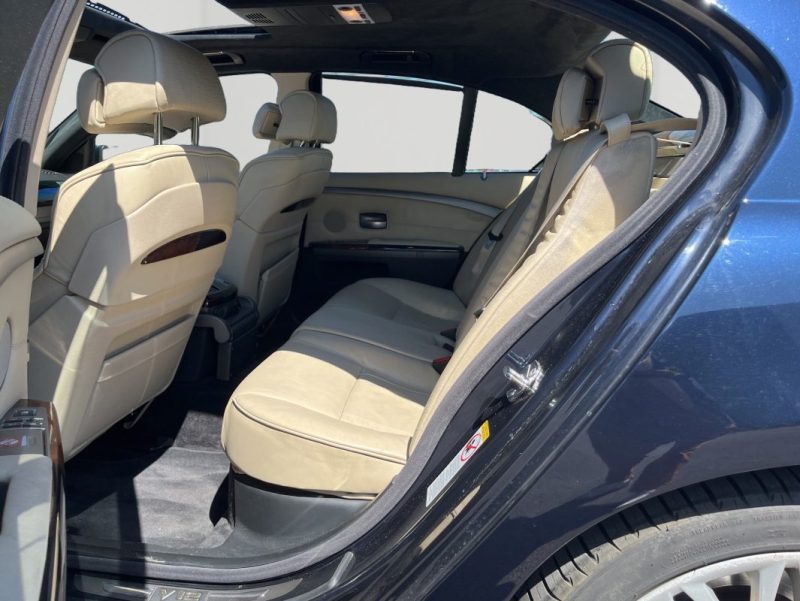 BMW Série 7 760 iA 6.0 L V12 445 ch FULL OPTIONS