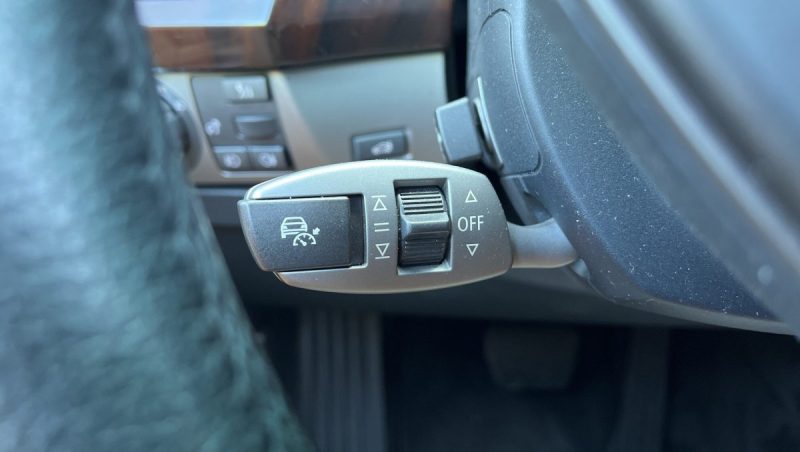 BMW Série 7 760 iA 6.0 L V12 445 ch FULL OPTIONS