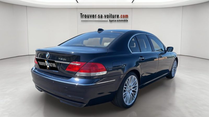 BMW Série 7 760 iA 6.0 L V12 445 ch FULL OPTIONS