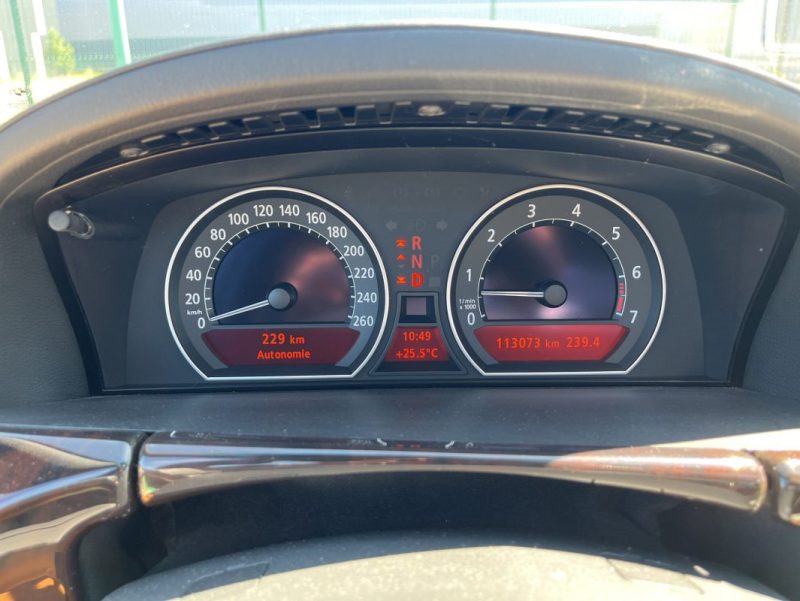 BMW Série 7 760 iA 6.0 L V12 445 ch FULL OPTIONS