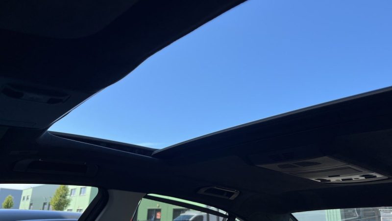 BMW Série 7 760 iA 6.0 L V12 445 ch FULL OPTIONS