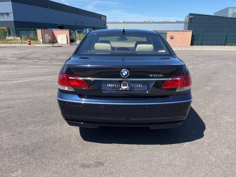 BMW Série 7 760 iA 6.0 L V12 445 ch FULL OPTIONS