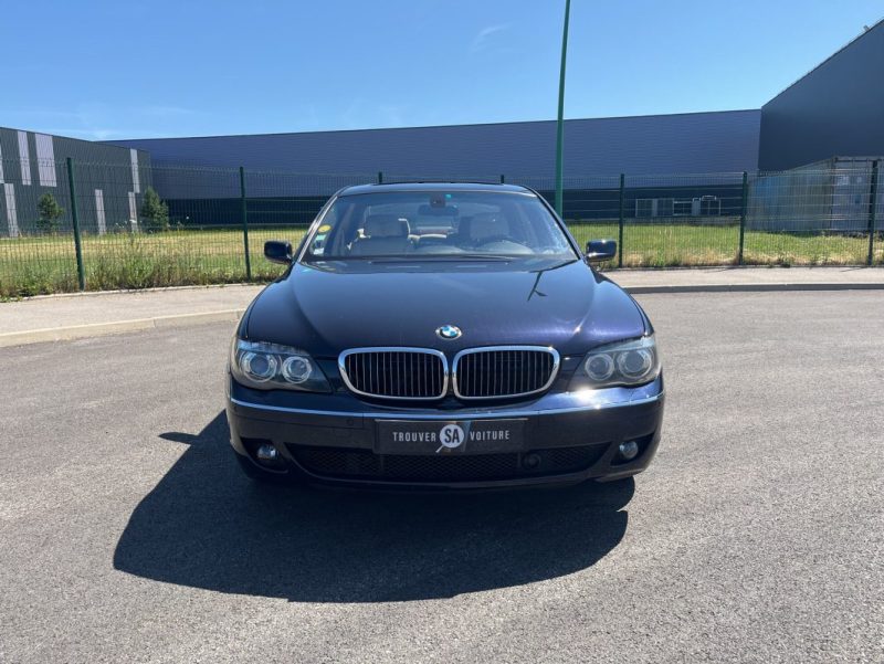 BMW Série 7 760 iA 6.0 L V12 445 ch FULL OPTIONS