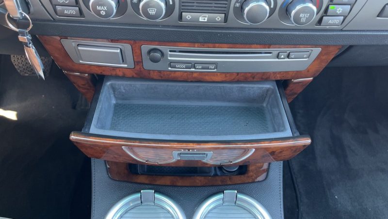 BMW Série 7 760 iA 6.0 L V12 445 ch FULL OPTIONS