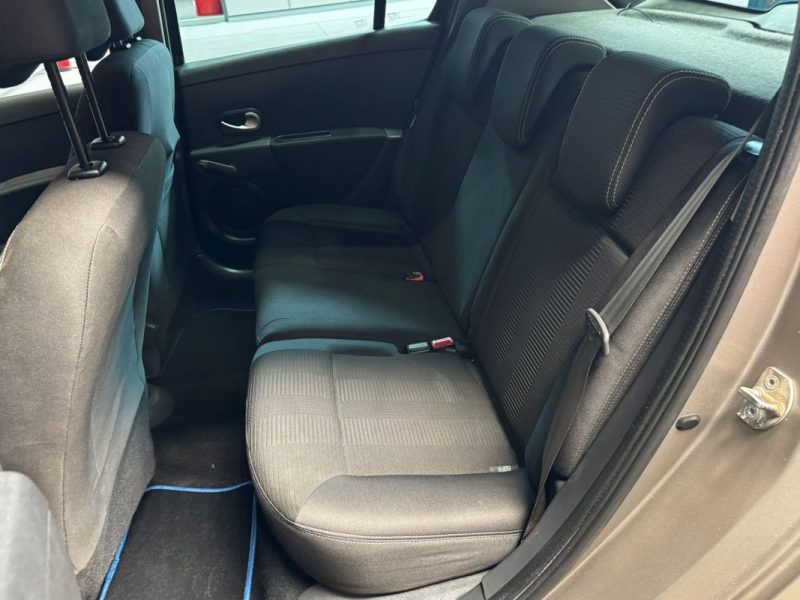 RENAULT CLIO III 1.5 DCI 70 Dynamique 