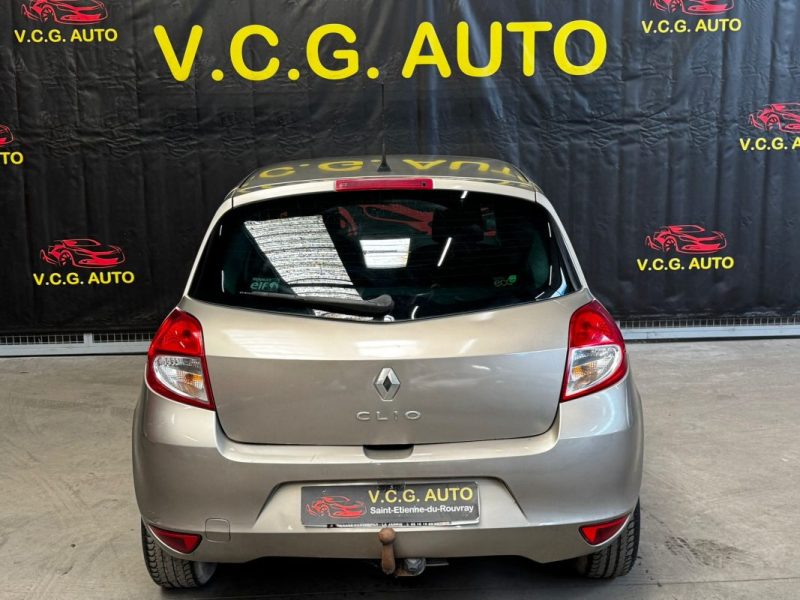 RENAULT CLIO III 1.5 DCI 70 Dynamique 