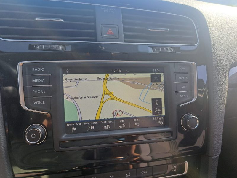 VOLKSWAGEN GOLF 2016