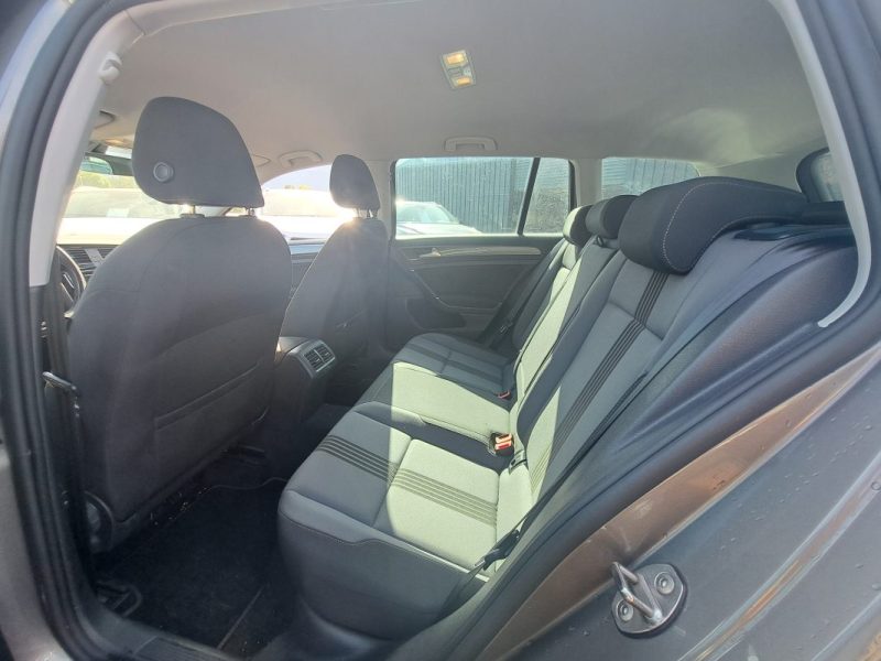 VOLKSWAGEN GOLF 2016