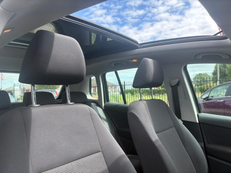 VOLKSWAGEN TIGUAN 2016