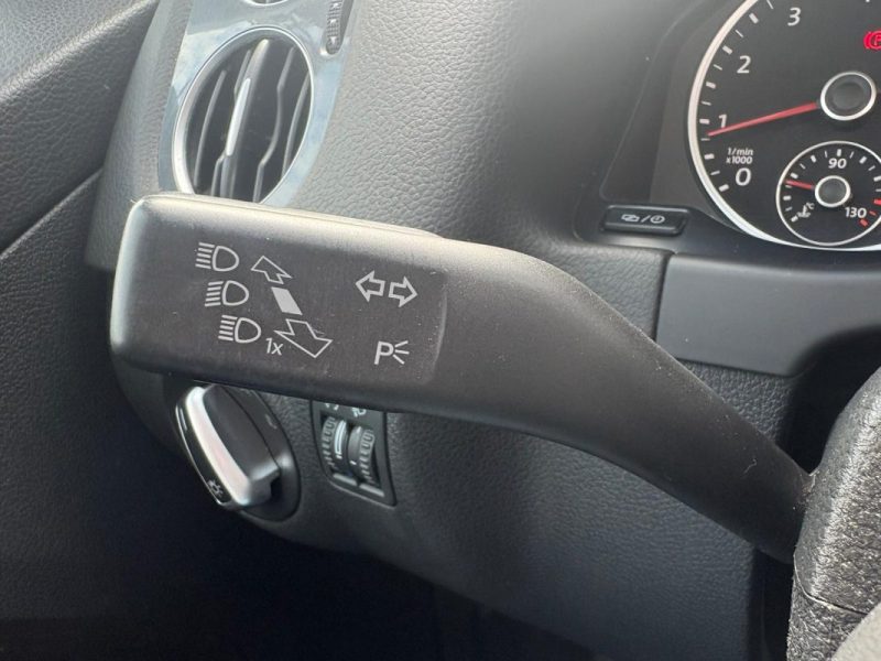 VOLKSWAGEN TIGUAN 2016