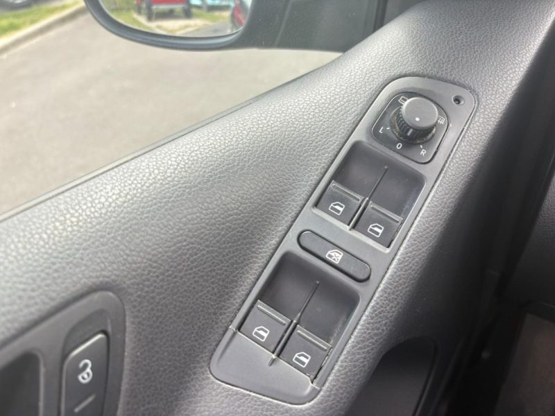 VOLKSWAGEN TIGUAN 2016