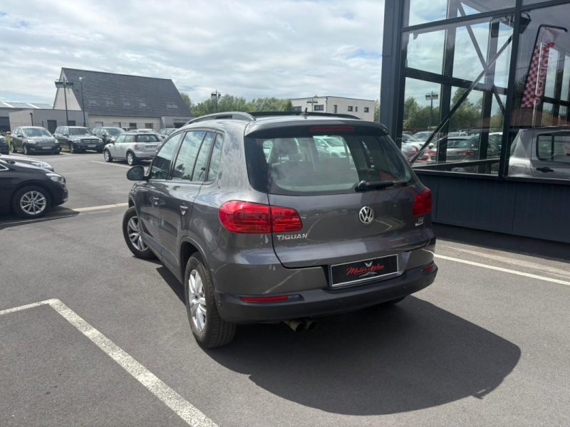 VOLKSWAGEN TIGUAN 2016