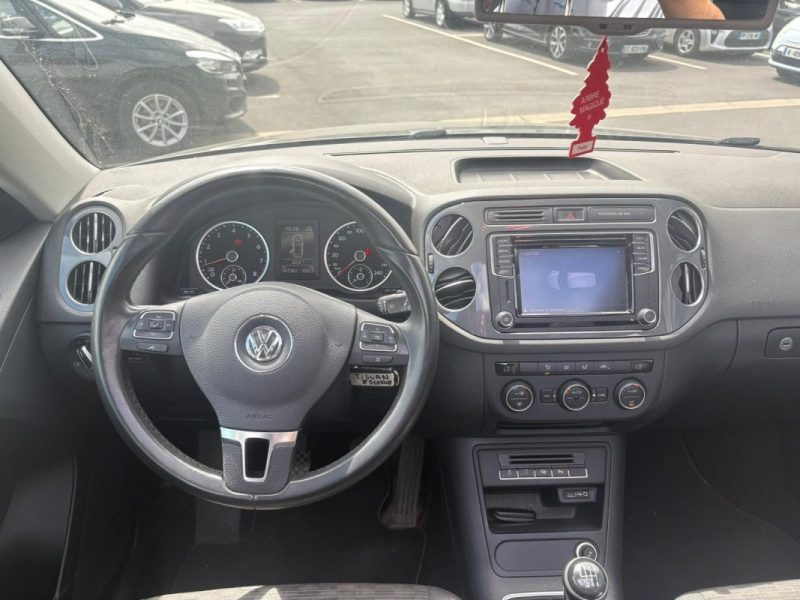 VOLKSWAGEN TIGUAN 2016