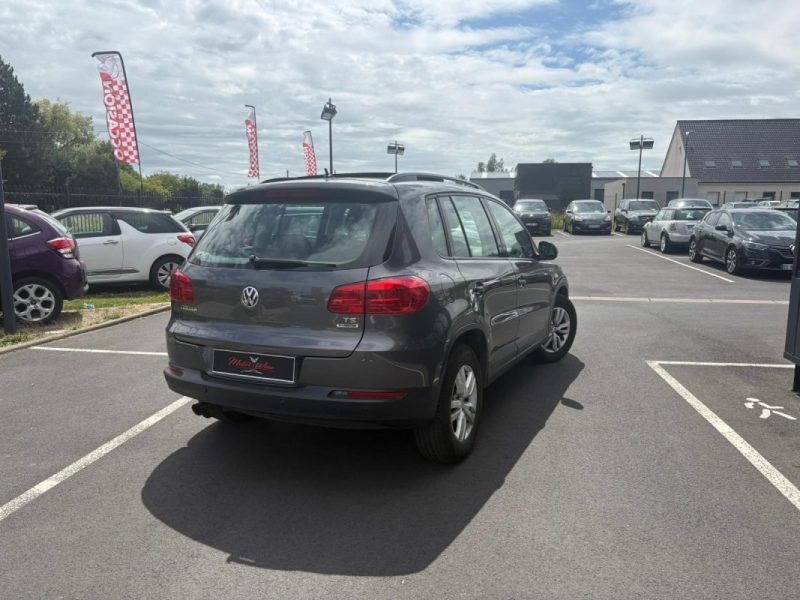 VOLKSWAGEN TIGUAN 2016