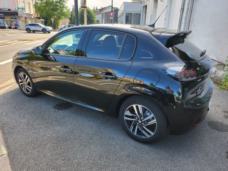 PEUGEOT 208 1.2PTEC