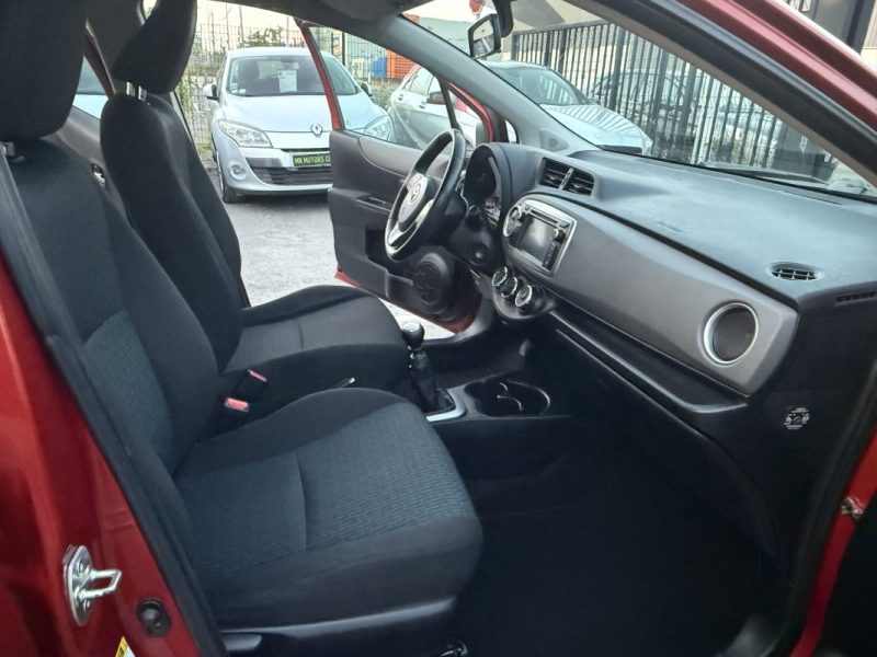 TOYOTA YARIS 2012