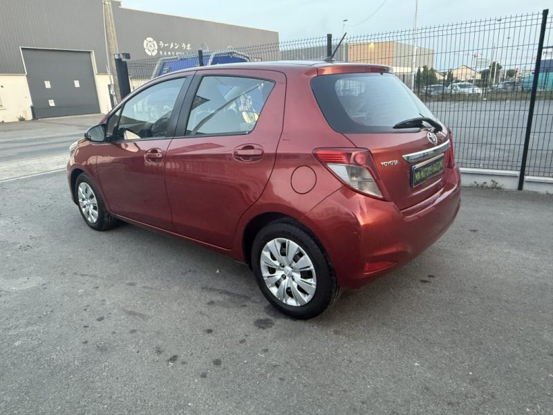 TOYOTA YARIS 2012