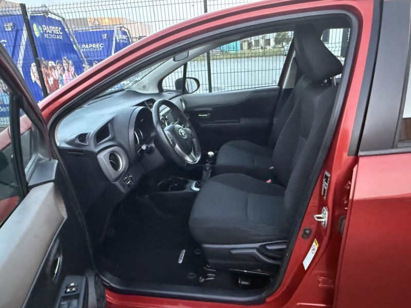 TOYOTA YARIS 2012