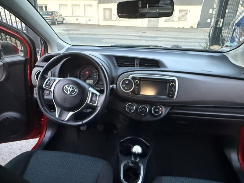 TOYOTA YARIS 2012
