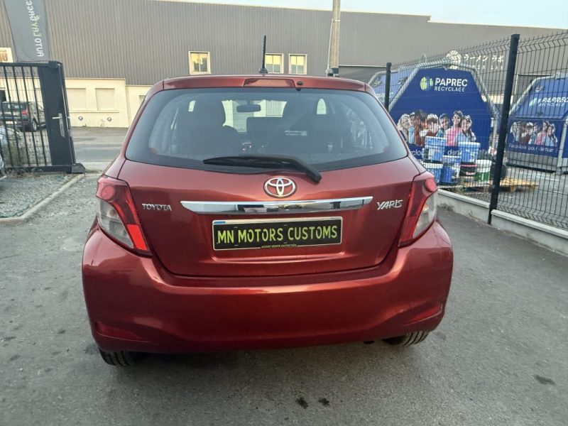 TOYOTA YARIS 2012