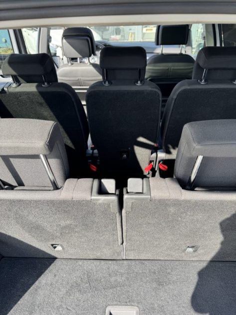 VOLKSWAGEN TOURAN R-LINE 1.6 TDI 7 PLACES  DSG7