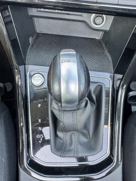 VOLKSWAGEN TOURAN R-LINE 1.6 TDI 7 PLACES  DSG7