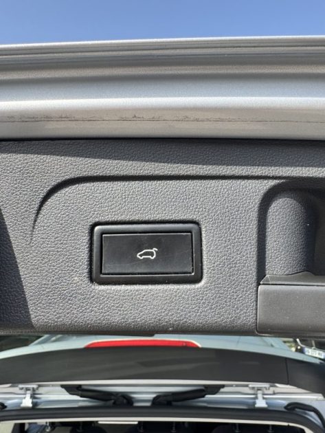 VOLKSWAGEN TOURAN R-LINE 1.6 TDI 7 PLACES  DSG7