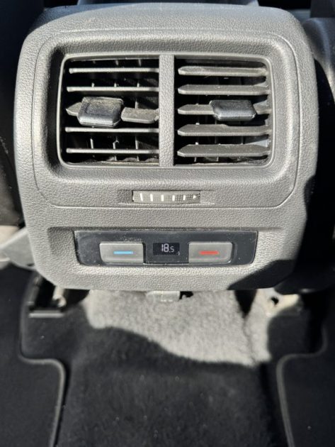 VOLKSWAGEN TOURAN R-LINE 1.6 TDI 7 PLACES  DSG7