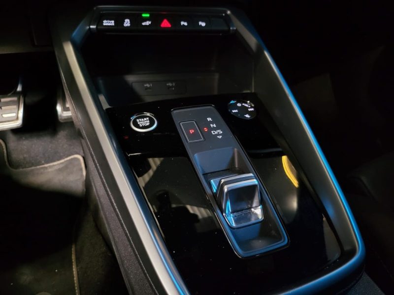 AUDI A3 40 TFSIE 204cv S LINE / SUIVI COMPLET AUDI / APPLE CARPLAY / VIRTUAL COCKPIT