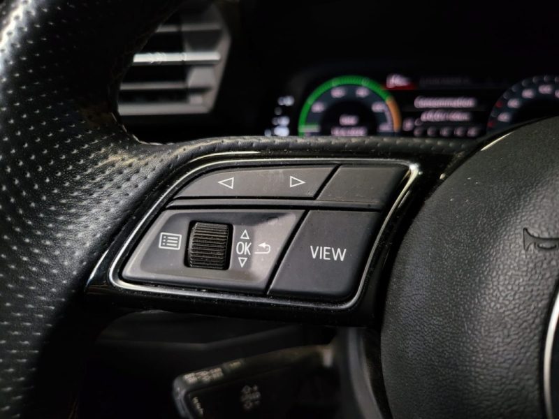 AUDI A3 40 TFSIE 204cv S LINE / SUIVI COMPLET AUDI / APPLE CARPLAY / VIRTUAL COCKPIT