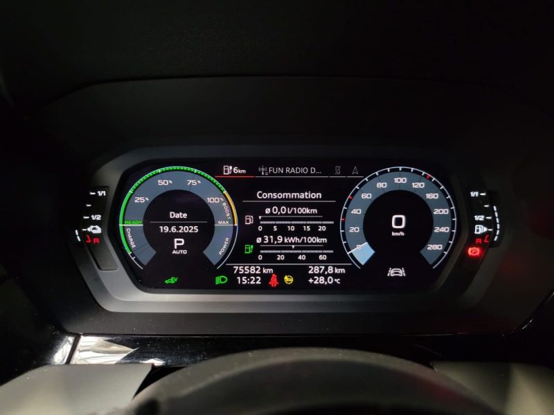 AUDI A3 40 TFSIE 204cv S LINE / SUIVI COMPLET AUDI / APPLE CARPLAY / VIRTUAL COCKPIT