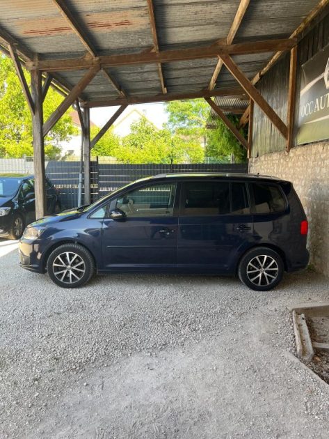 VOLKSWAGEN TOURAN 2013