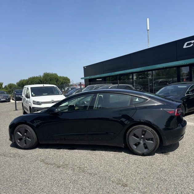 TESLA MODEL 3 STANDARD RANGE +