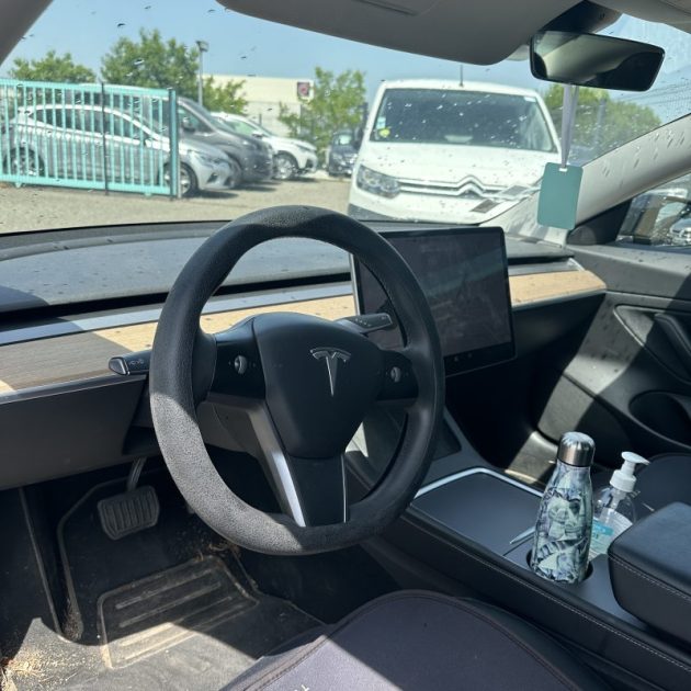 TESLA MODEL 3 STANDARD RANGE +