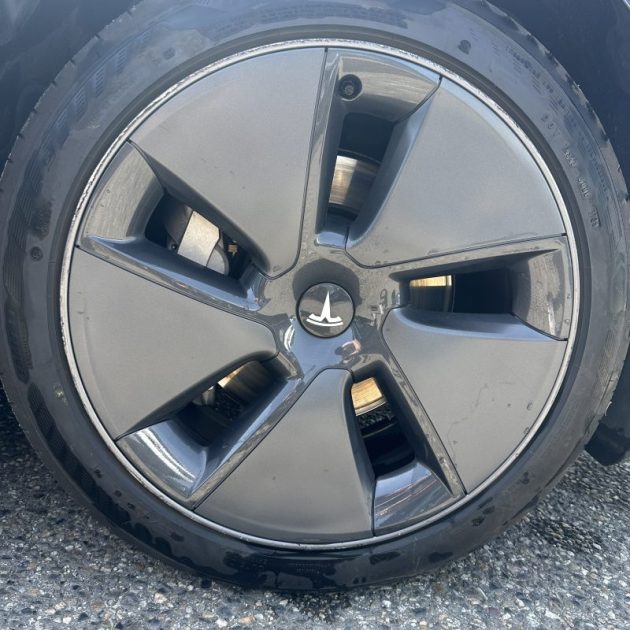 TESLA MODEL 3 STANDARD RANGE +