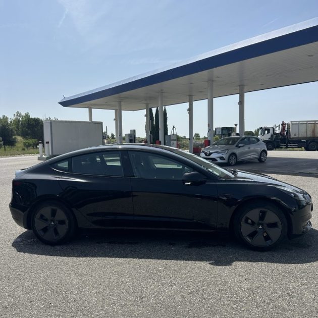 TESLA MODEL 3 STANDARD RANGE +
