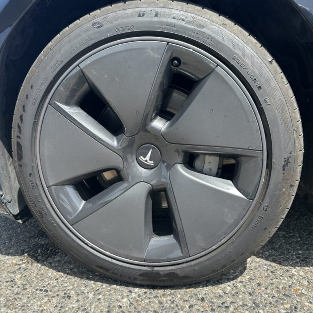 TESLA MODEL 3 STANDARD RANGE +