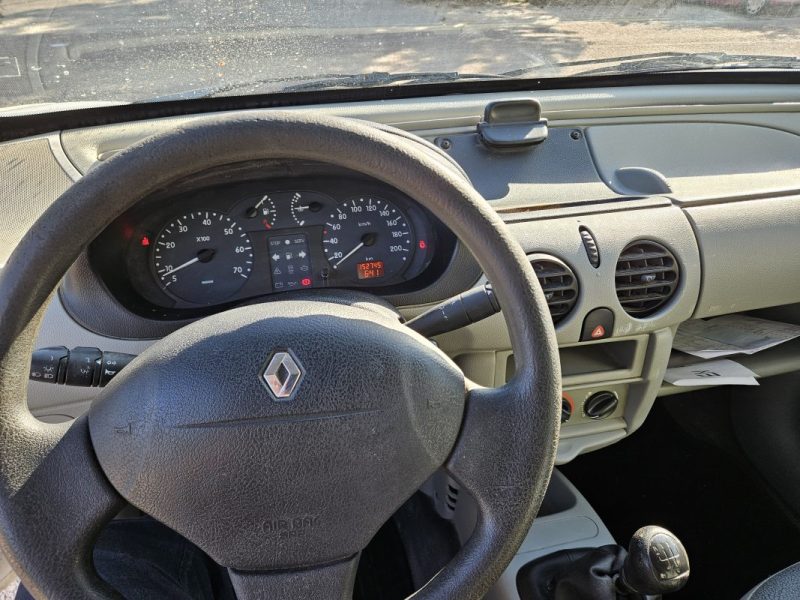 RENAULT CO12+ I5 2002