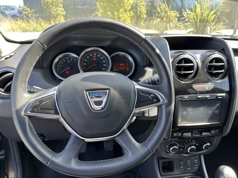 DACIA DUSTER 2017 BLACK TOUCH _ GARANTIE 12 MOIS 