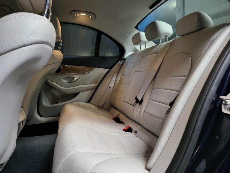MERCEDES CLASSE C 180 D 122cv BUSINESS / INTERIEUR CUIR BLANC / SUIVI COMPLET MERCEDES 