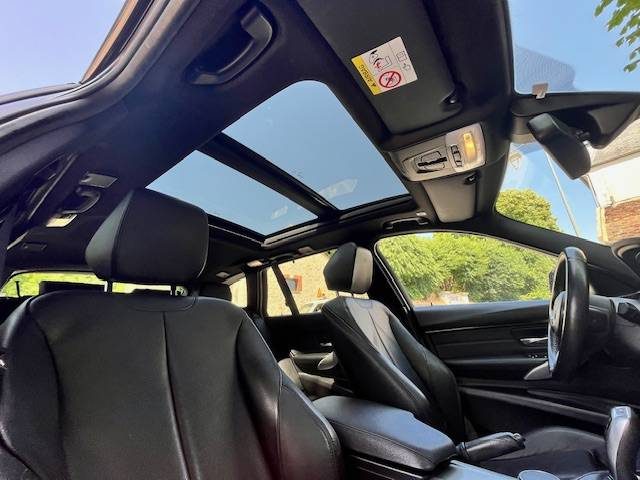 B.M.W. SERIE 318 I PACK M / TOIT OUVRANT TETE HAUTE  2019