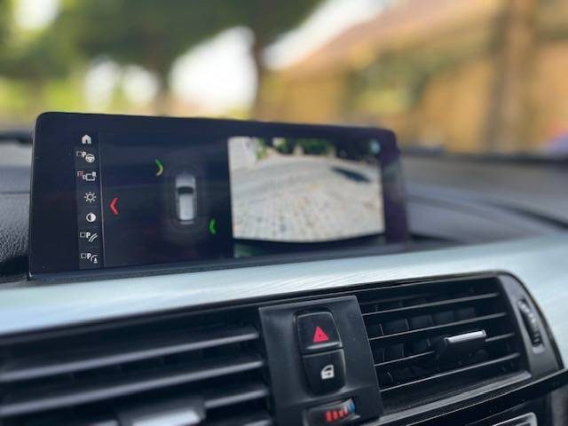 B.M.W. SERIE 318 I PACK M / TOIT OUVRANT TETE HAUTE  2019