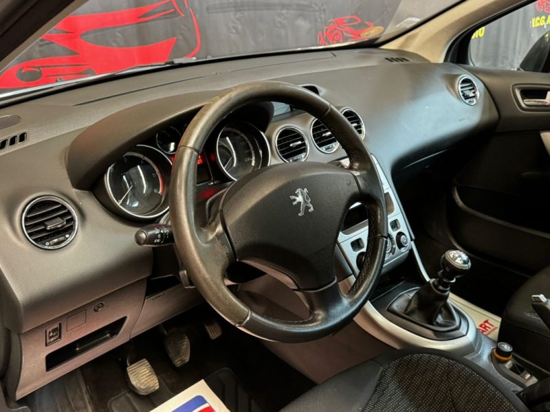 PEUGEOT 308 SW 2.0 HDI 136 Premium 