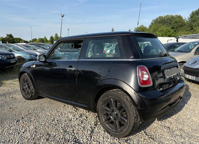 MINI MINI 2 (R56) LCI One 1.6 i 16V 75 cv 2013