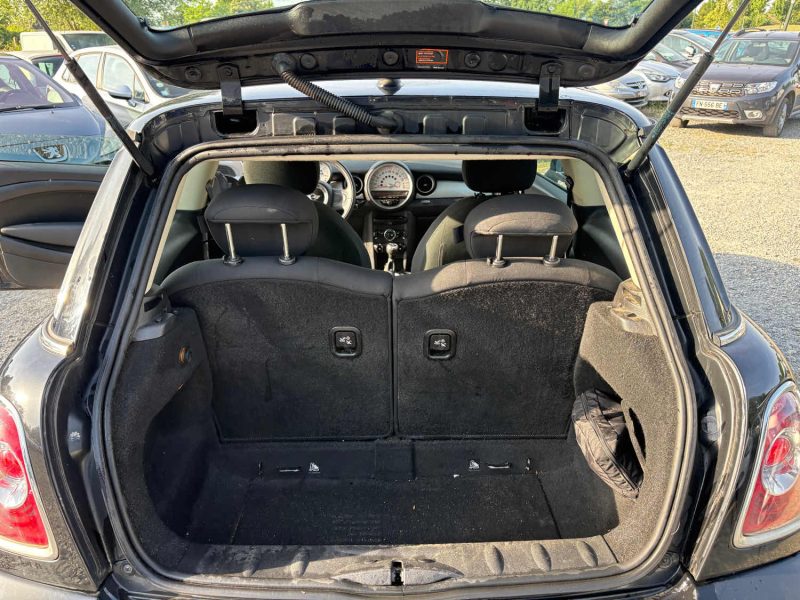 MINI MINI 2 (R56) LCI One 1.6 i 16V 75 cv 2013