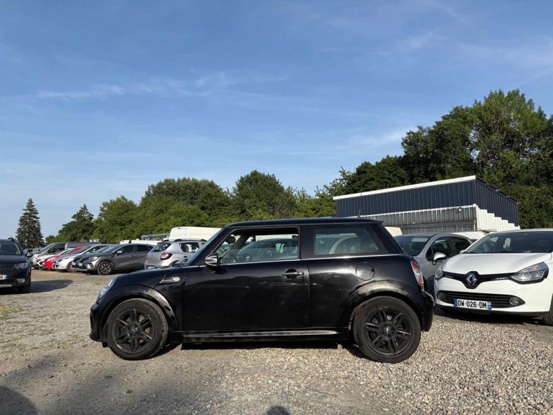 MINI MINI 2 (R56) LCI One 1.6 i 16V 75 cv 2013